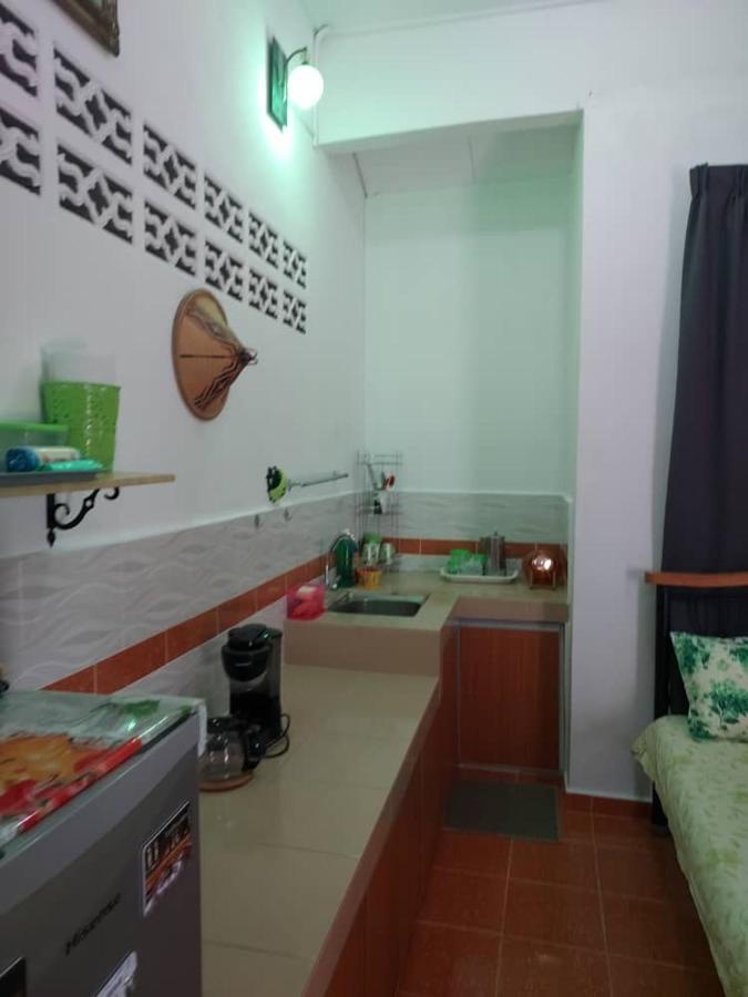 Room 345 Kota Bharu Buitenkant foto