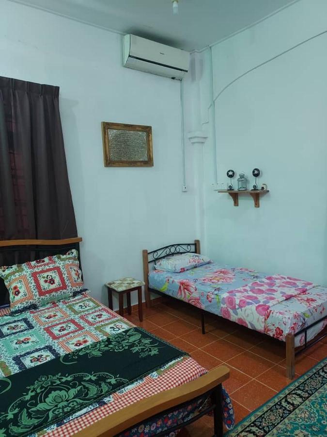 Room 345 Kota Bharu Buitenkant foto