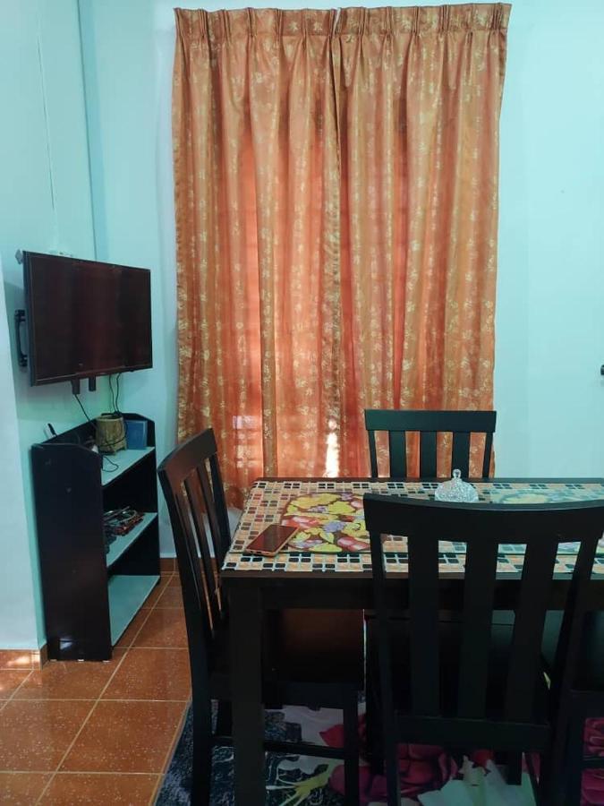 Room 345 Kota Bharu Buitenkant foto